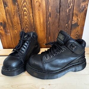 Vintage Rare-Doc Martens 8728- 90s-Chunky Combat Boots-Leather-England-Unisex.